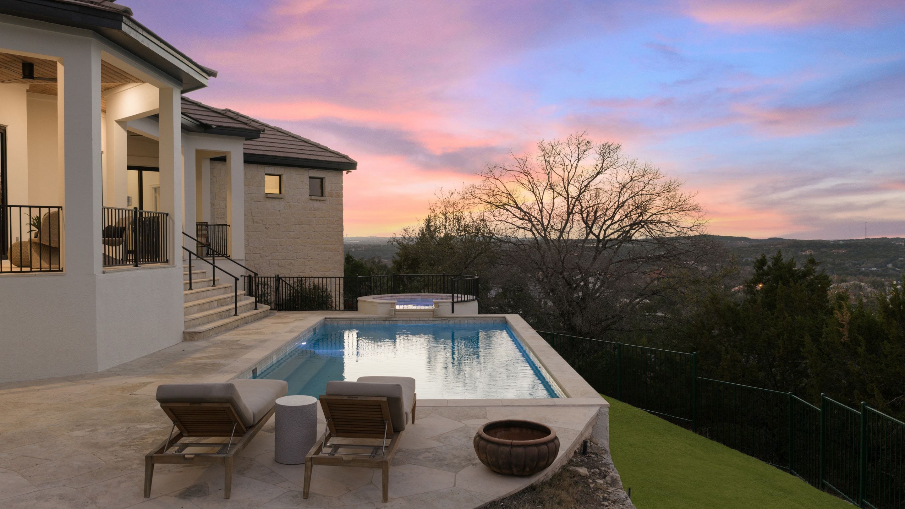  Privately Gated + Completely Reimagined in Barton Creek - 物件實景
