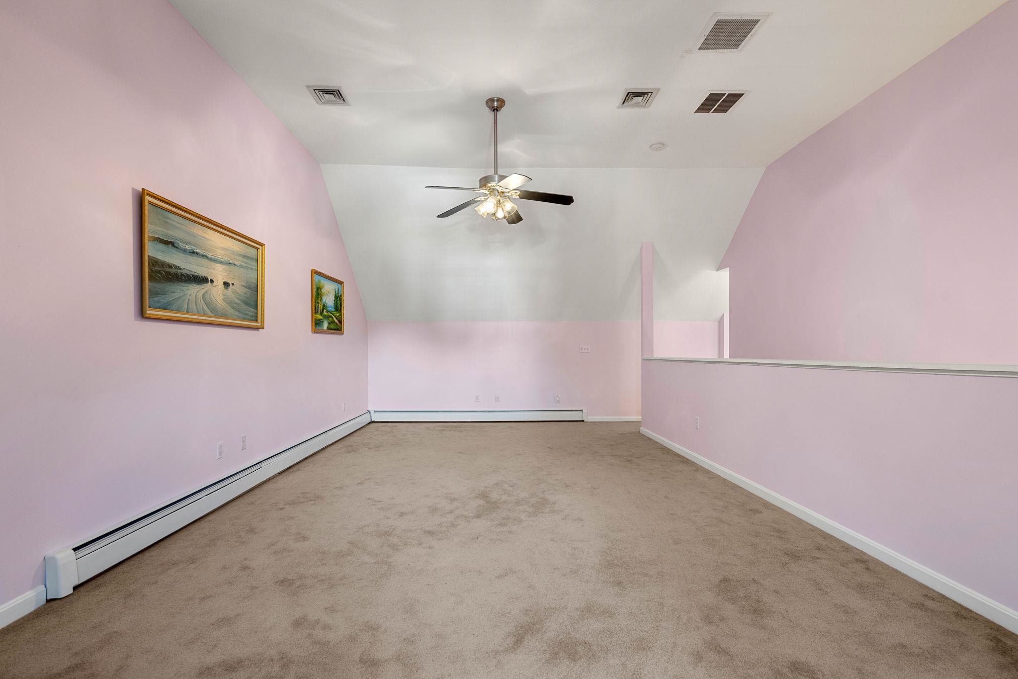 Chester, New Hampshire, 03036, United States, 3 Bedrooms Bedrooms, ,2 BathroomsBathrooms,Residential,For Sale,1926027