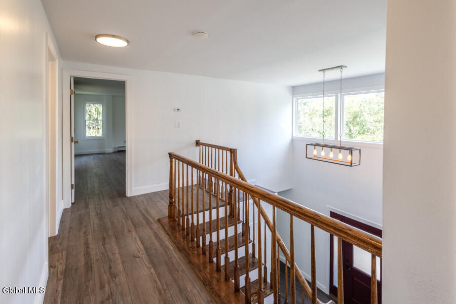 Summit, New York, 12175, United States, 3 Bedrooms Bedrooms, ,4 BathroomsBathrooms,Residential,For Sale,1942619