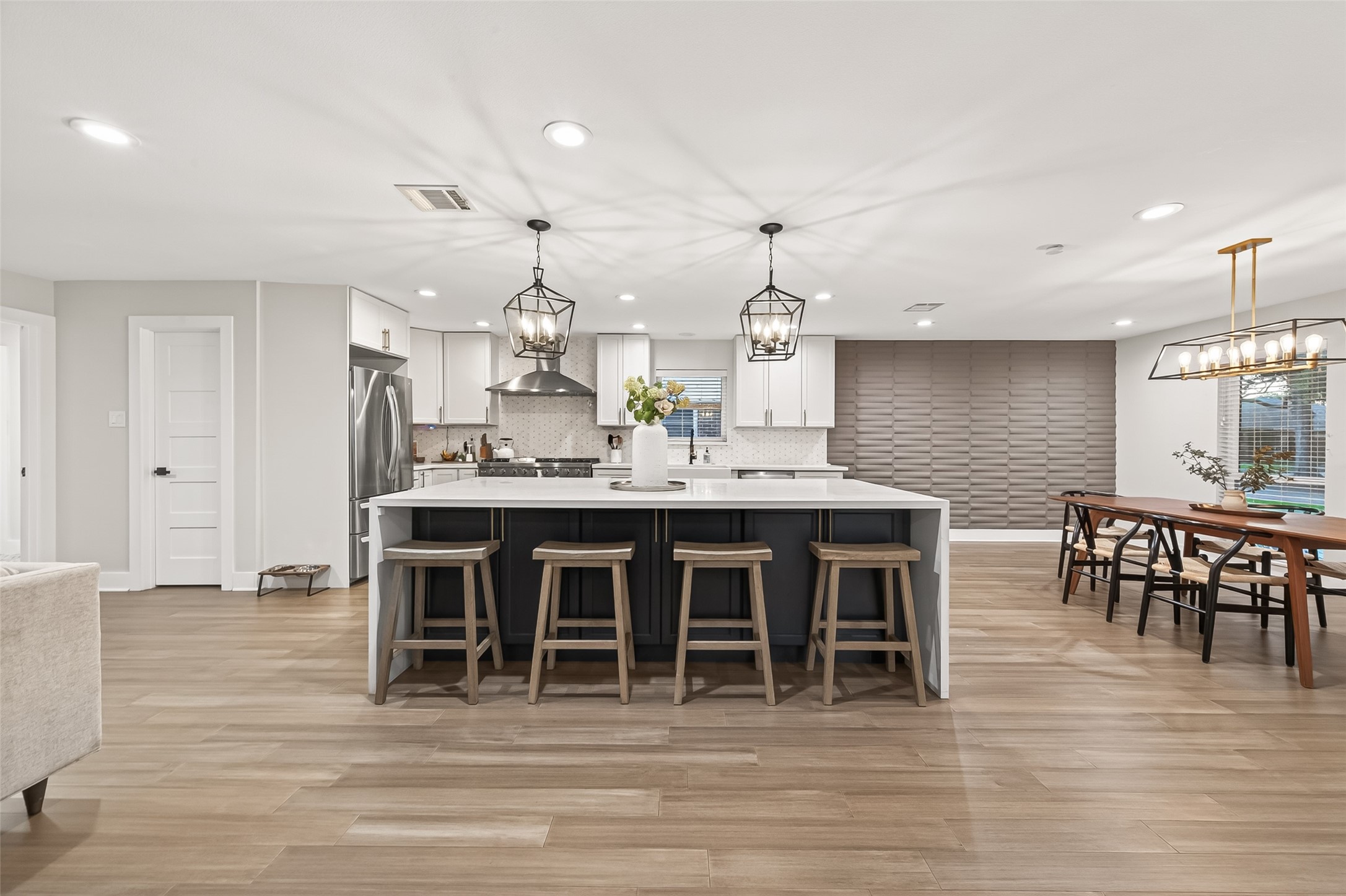  6227 Yarwell Drive - 物件實景