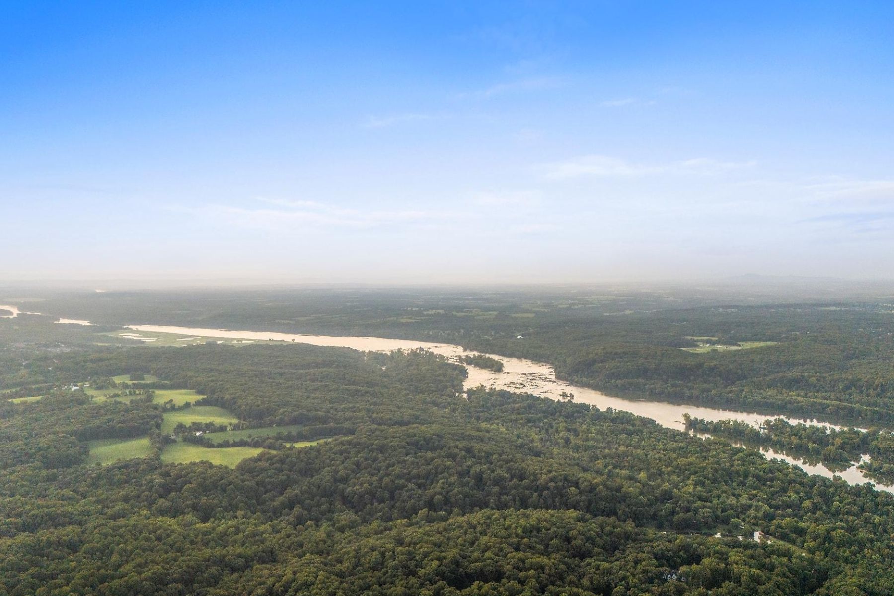  210 Falcon Ridge Road, Great Falls, VA, 22066 - 物件實景