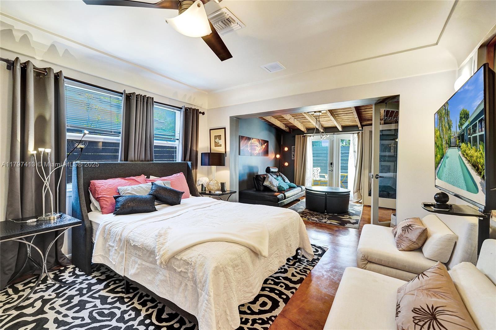 Wilton Manors, Florida, 33305, United States, 3 Bedrooms Bedrooms, ,3 BathroomsBathrooms,Residential,For Sale,1803102