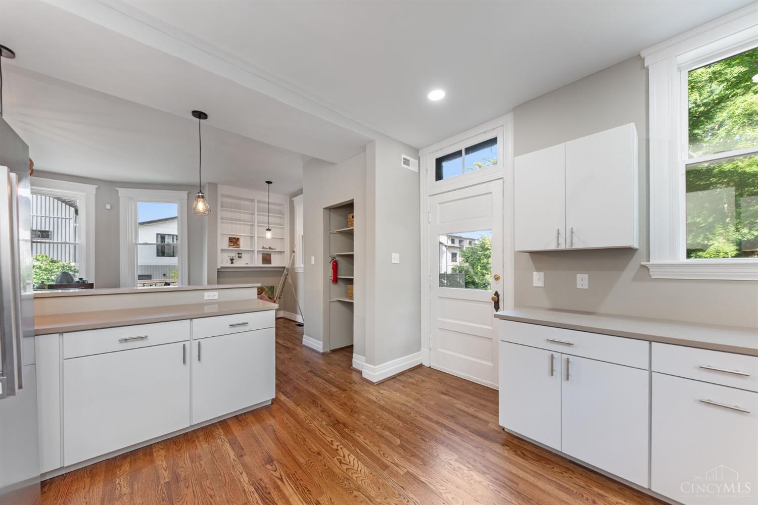 Cincinnati, Ohio, 45227, United States, 5 Bedrooms Bedrooms, ,3 BathroomsBathrooms,Residential,For Sale,1939173