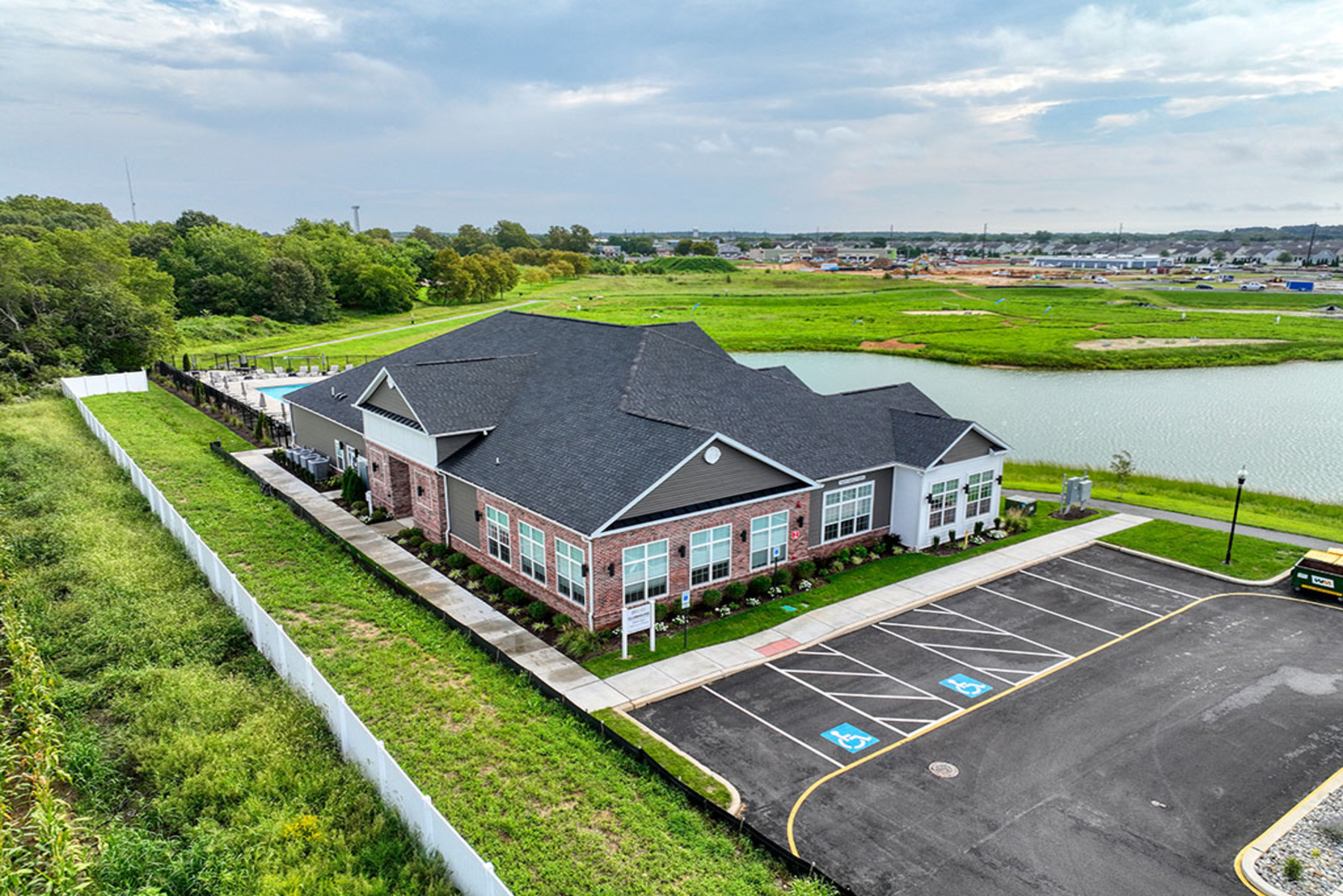  24160 Port Lane , 209 - 物件實景