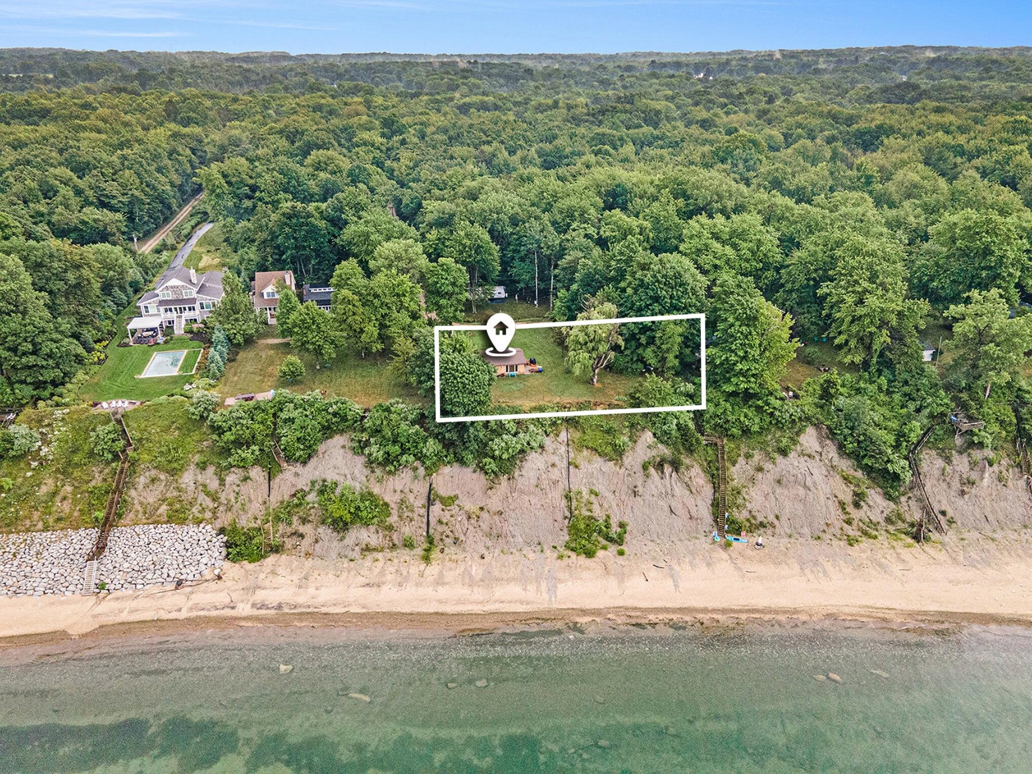 Fennville, Michigan, 49408, United States, 1 Bedroom Bedrooms, ,1 BathroomBathrooms,Residential,For Sale,1976212