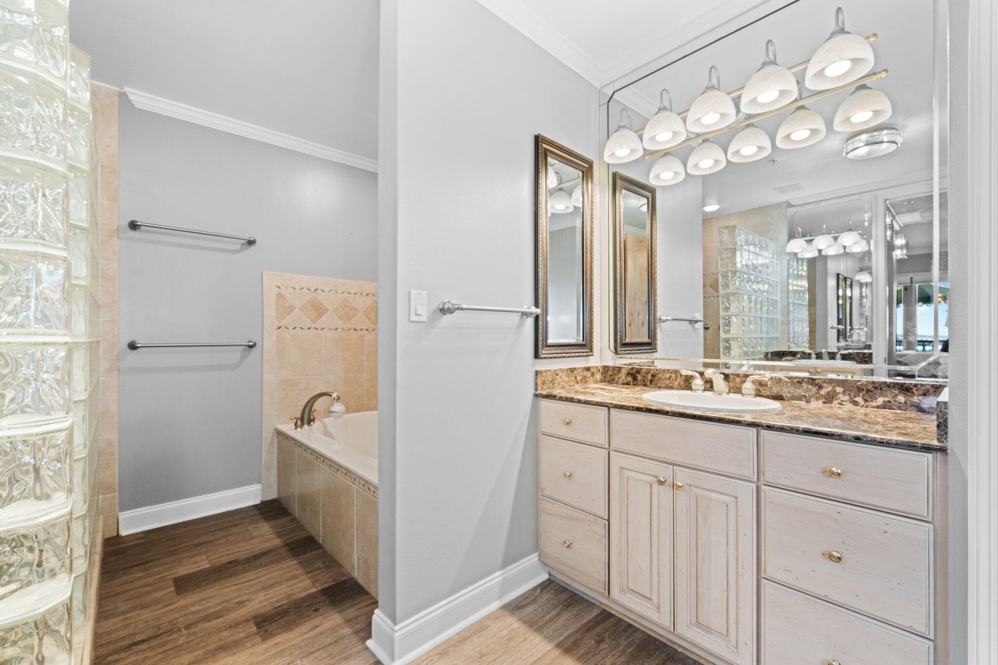 Destin, Florida, 32541, United States, 3 Bedrooms Bedrooms, ,3 BathroomsBathrooms,Residential,For Sale,1847011