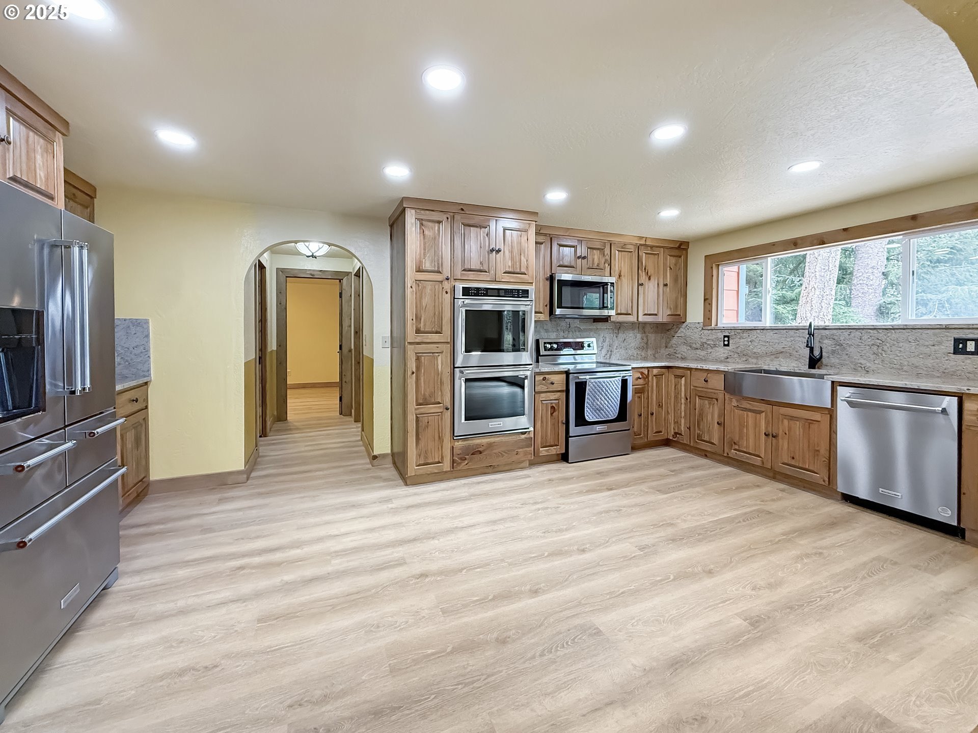 Brookings, Oregon, 97415, United States, 4 Bedrooms Bedrooms, ,2 BathroomsBathrooms,Residential,For Sale,1982751