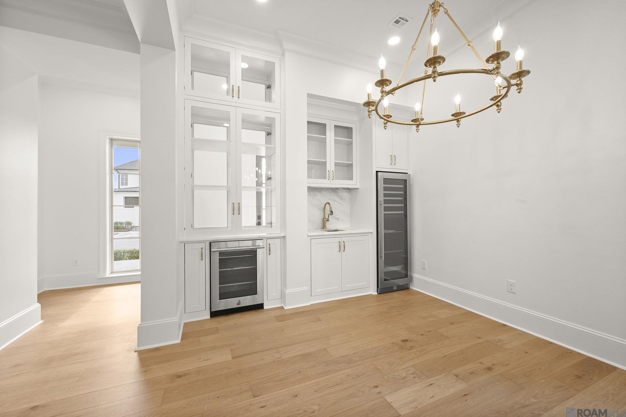 Baton Rouge, Louisiana, 70817, United States, 4 Bedrooms Bedrooms, ,3 BathroomsBathrooms,Residential,For Sale,2032762