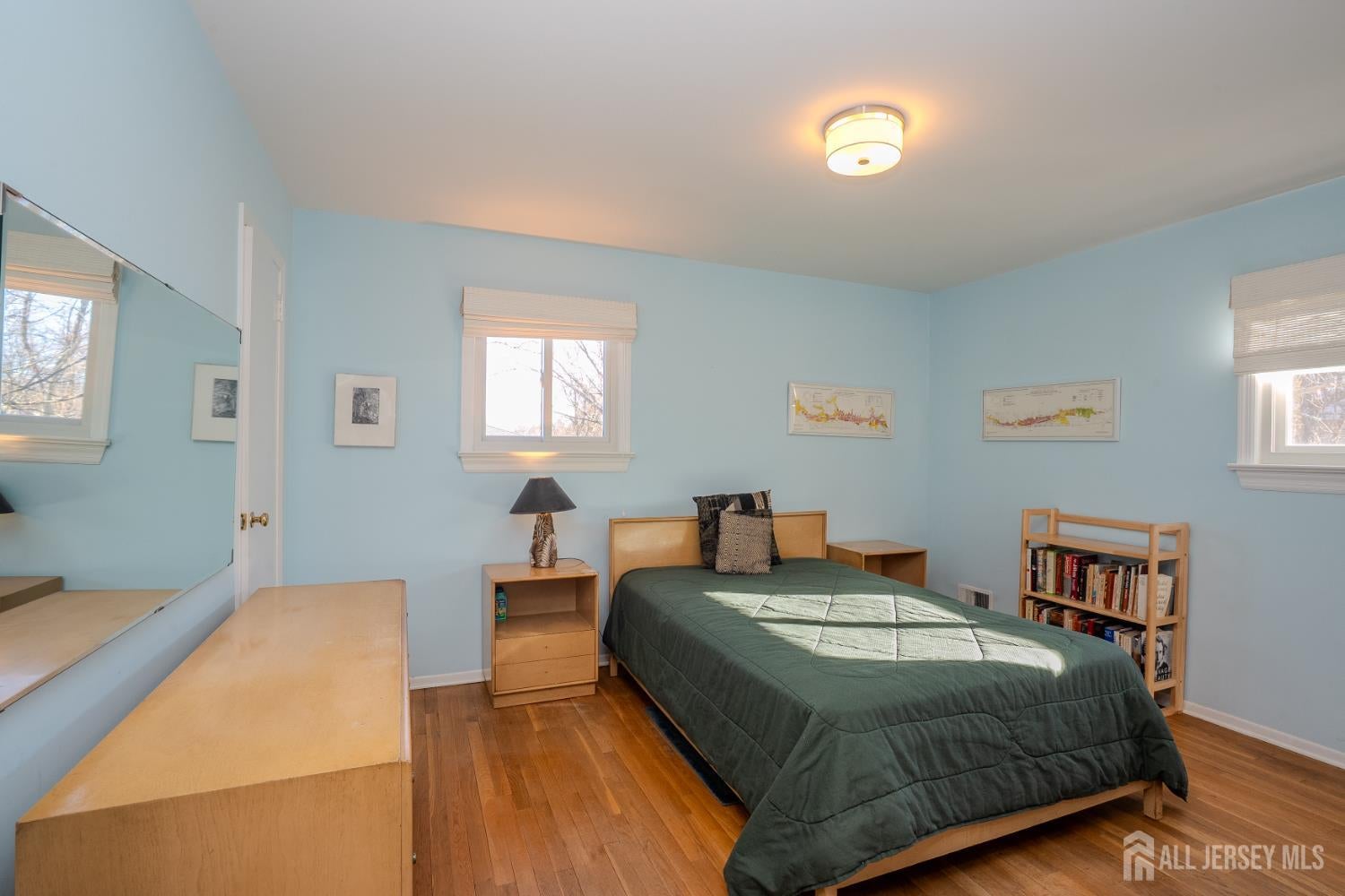 Franklin Twsp, New Jersey, 08873, United States, 4 Bedrooms Bedrooms, ,3 BathroomsBathrooms,Residential,For Sale,2005742