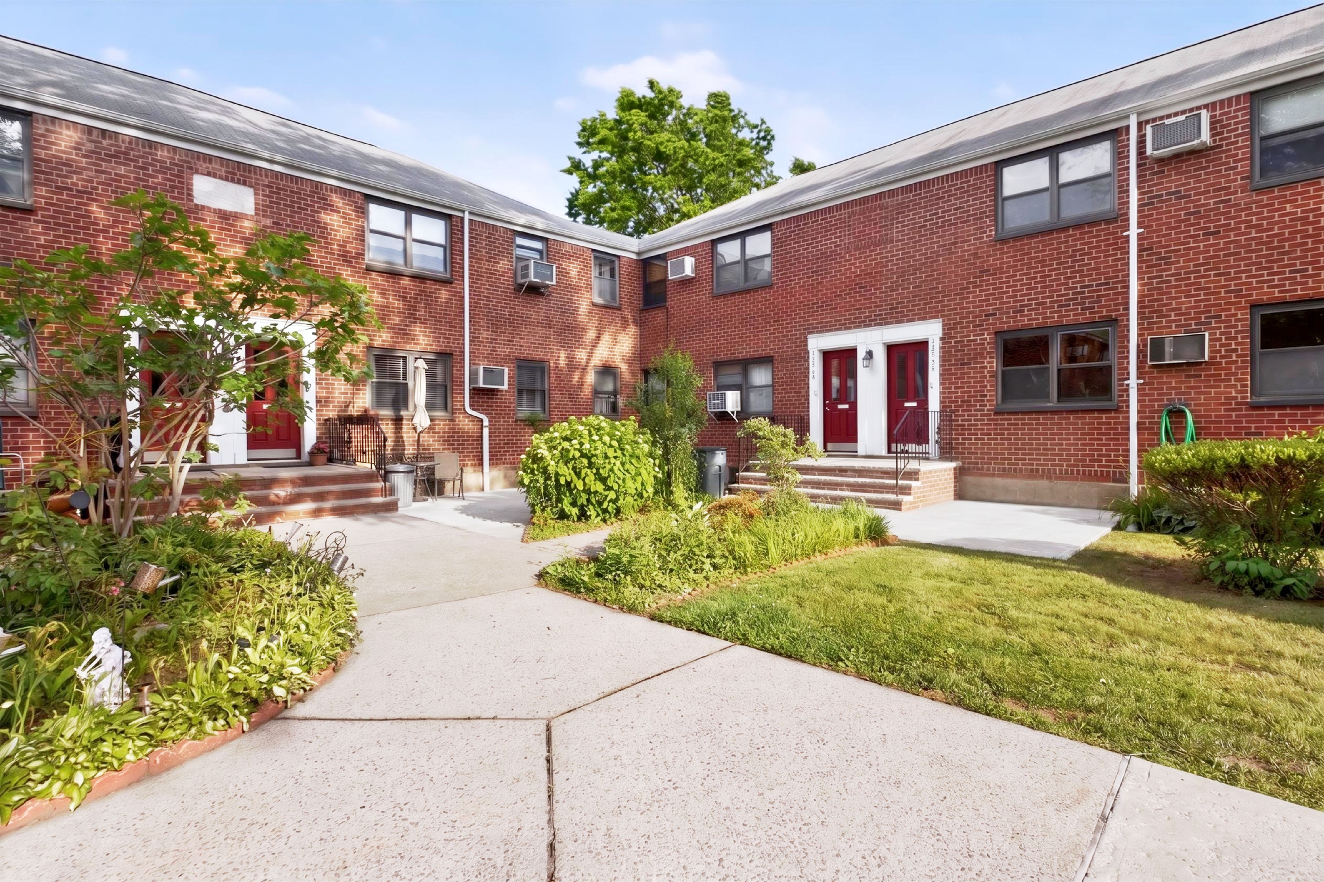  160-28 17th Avenue, Whitestone, NY, 11357 - 物件實景