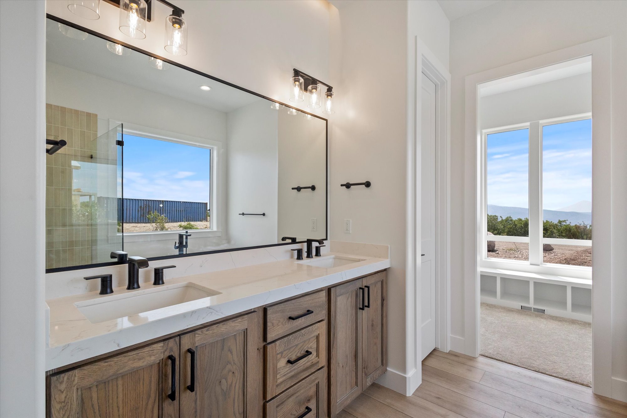 Heber, Utah, 84032, United States, 5 Bedrooms Bedrooms, ,3 BathroomsBathrooms,Residential,For Sale,1976197