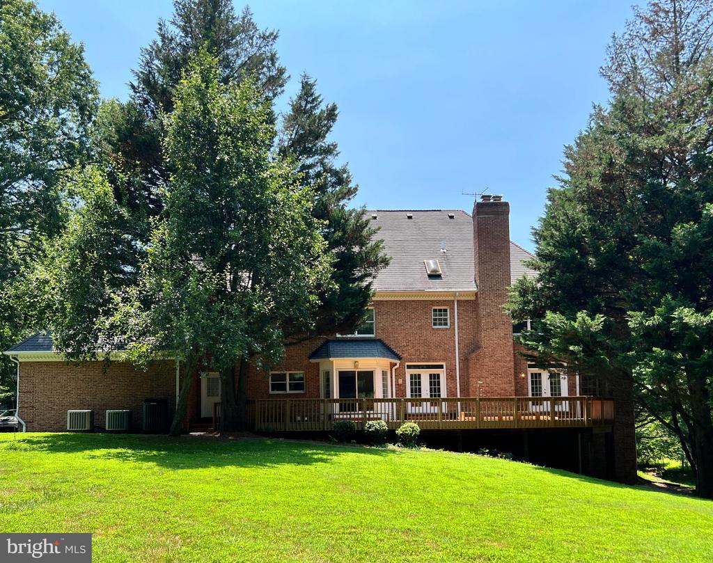 Great Falls, Virginia, 22066, United States, 5 Bedrooms Bedrooms, ,5 BathroomsBathrooms,Residential,For Sale,1900616