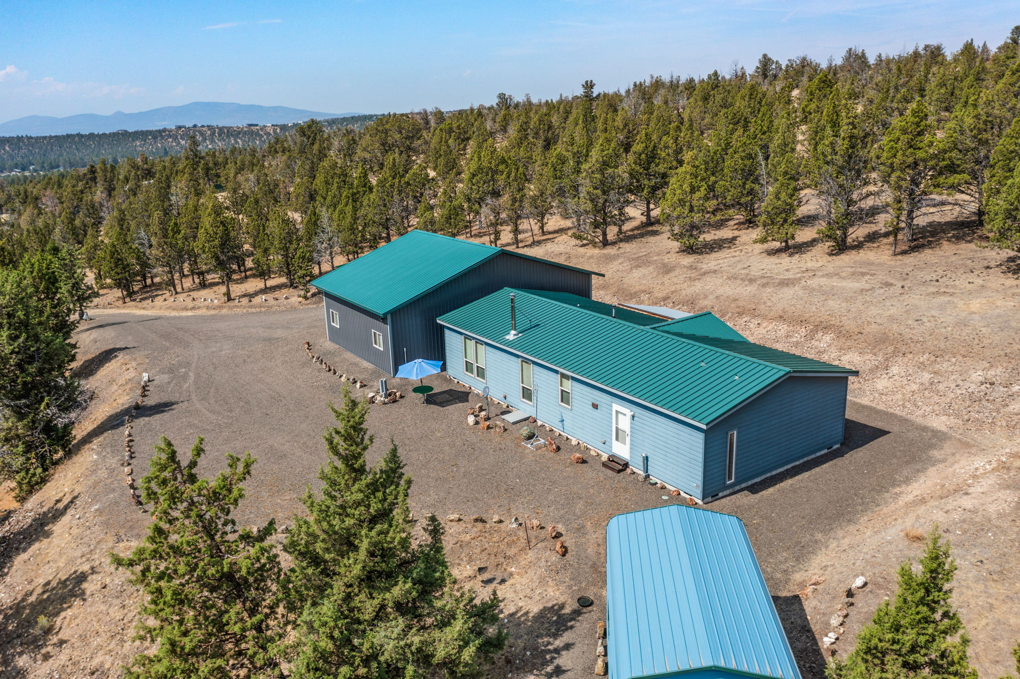 Prineville, Oregon, 97754, United States, 3 Bedrooms Bedrooms, ,2 BathroomsBathrooms,Residential,For Sale,1941697