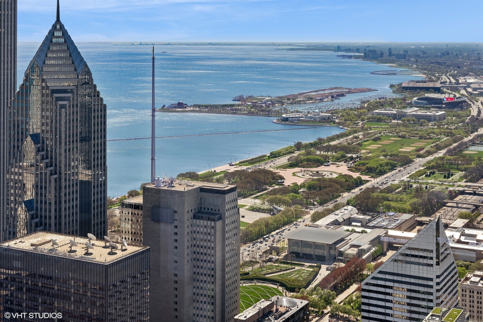 Chicago, Illinois, 60611, United States, 3 Bedrooms Bedrooms, ,4 BathroomsBathrooms,Residential,For Sale,1908723
