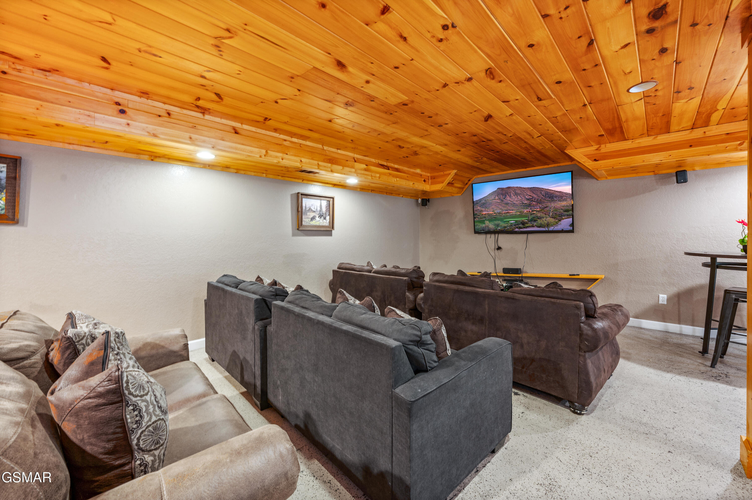 Sevierville, Tennessee, 37876, United States, 3 Bedrooms Bedrooms, ,5 BathroomsBathrooms,Residential,For Sale,1978747