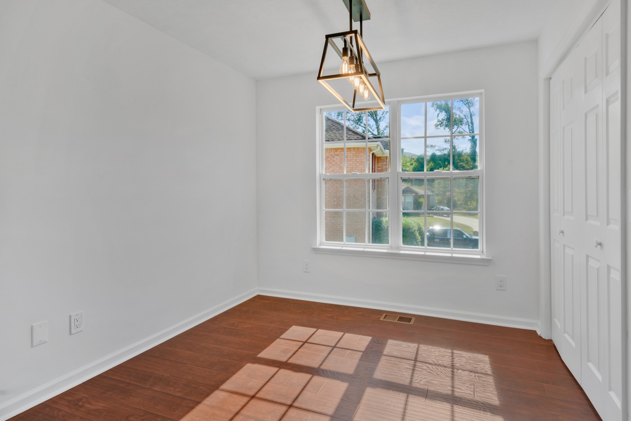 Mount Juliet, Tennessee, 37122, United States, 3 Bedrooms Bedrooms, ,2 BathroomsBathrooms,Residential,For Sale,1980225