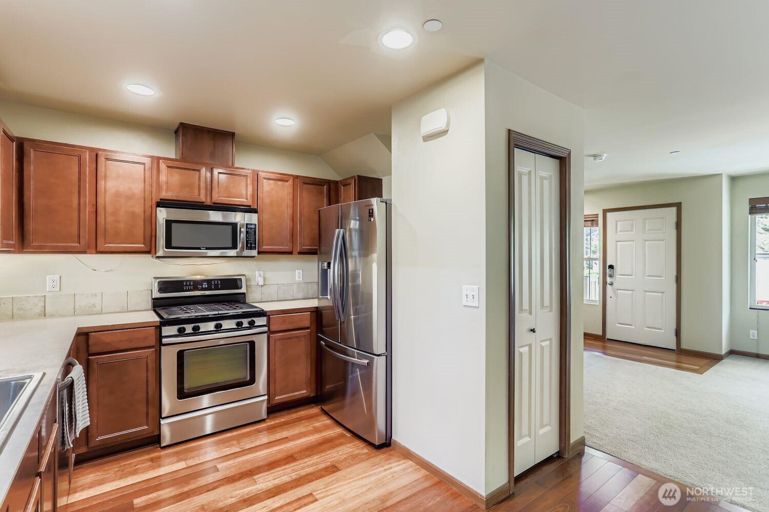 ISSAQUAH, Washington, 98029, United States, 4 Bedrooms Bedrooms, ,2 BathroomsBathrooms,Residential,For Sale,1951162