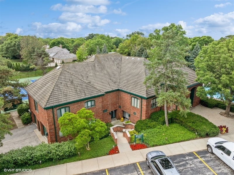 Oak Brook, Illinois, 60523, United States, 5 Bedrooms Bedrooms, ,6 BathroomsBathrooms,Residential,For Sale,1796873
