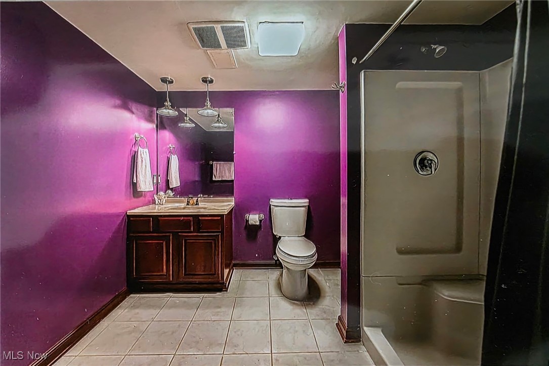 Valley City, Ohio, 44280, United States, 4 Bedrooms Bedrooms, ,5 BathroomsBathrooms,Residential,For Sale,1836781