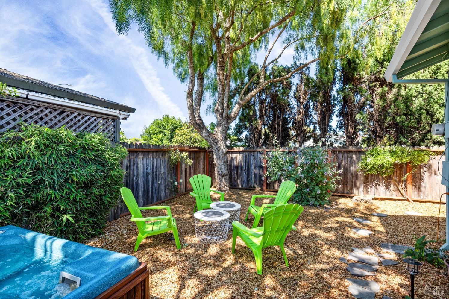 Rohnert Park, California, 94928, United States, 3 Bedrooms Bedrooms, ,2 BathroomsBathrooms,Residential,For Sale,1895055