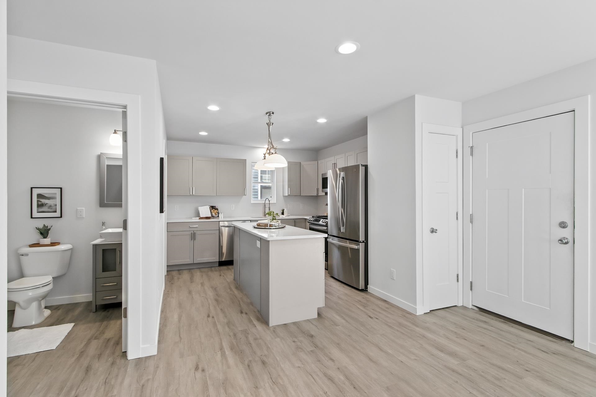 Madison, Wisconsin, 53714, United States, 3 Bedrooms Bedrooms, ,3 BathroomsBathrooms,Residential,For Sale,1941901