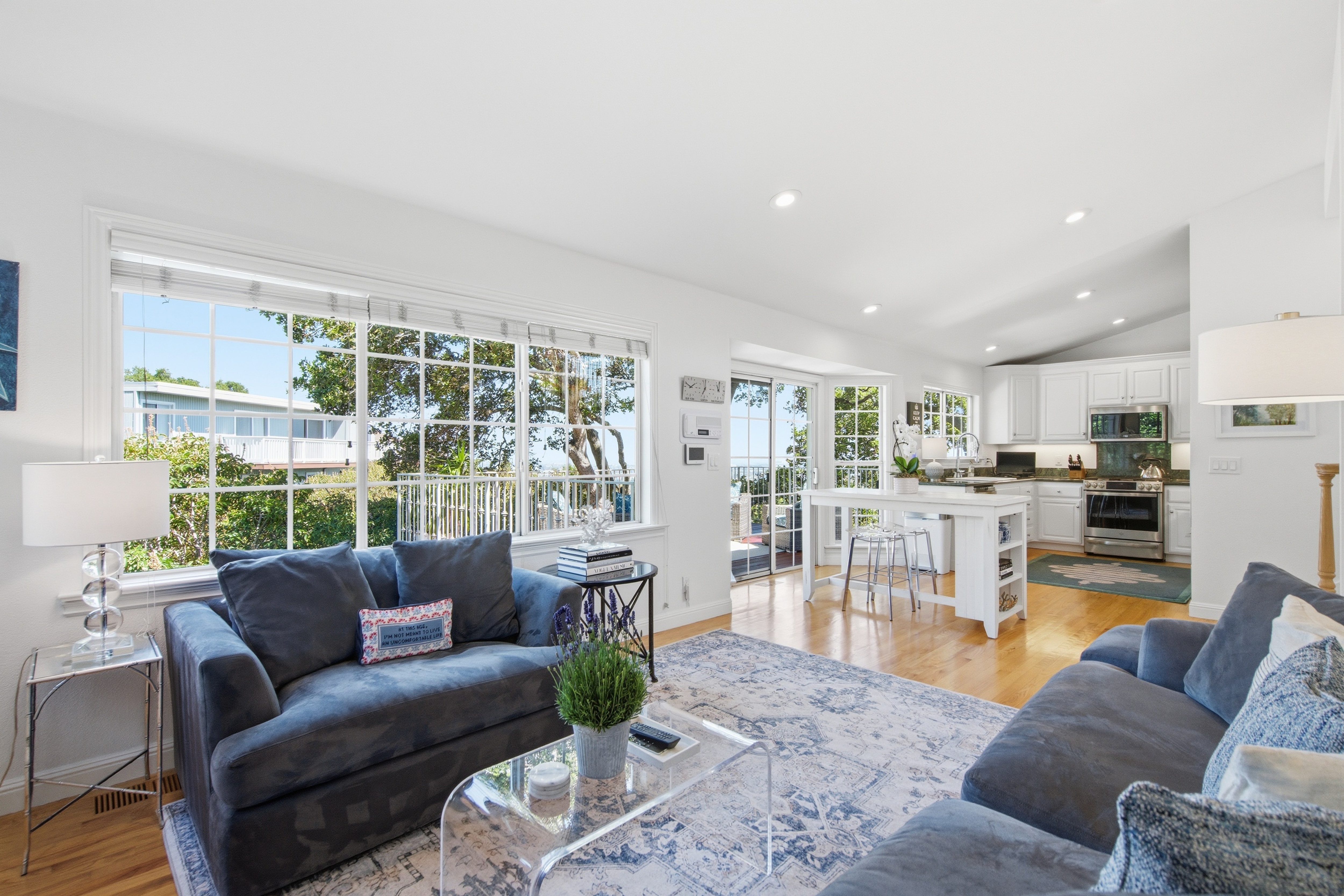  Prime Belmont Hills Home with Bay Views - 物件實景