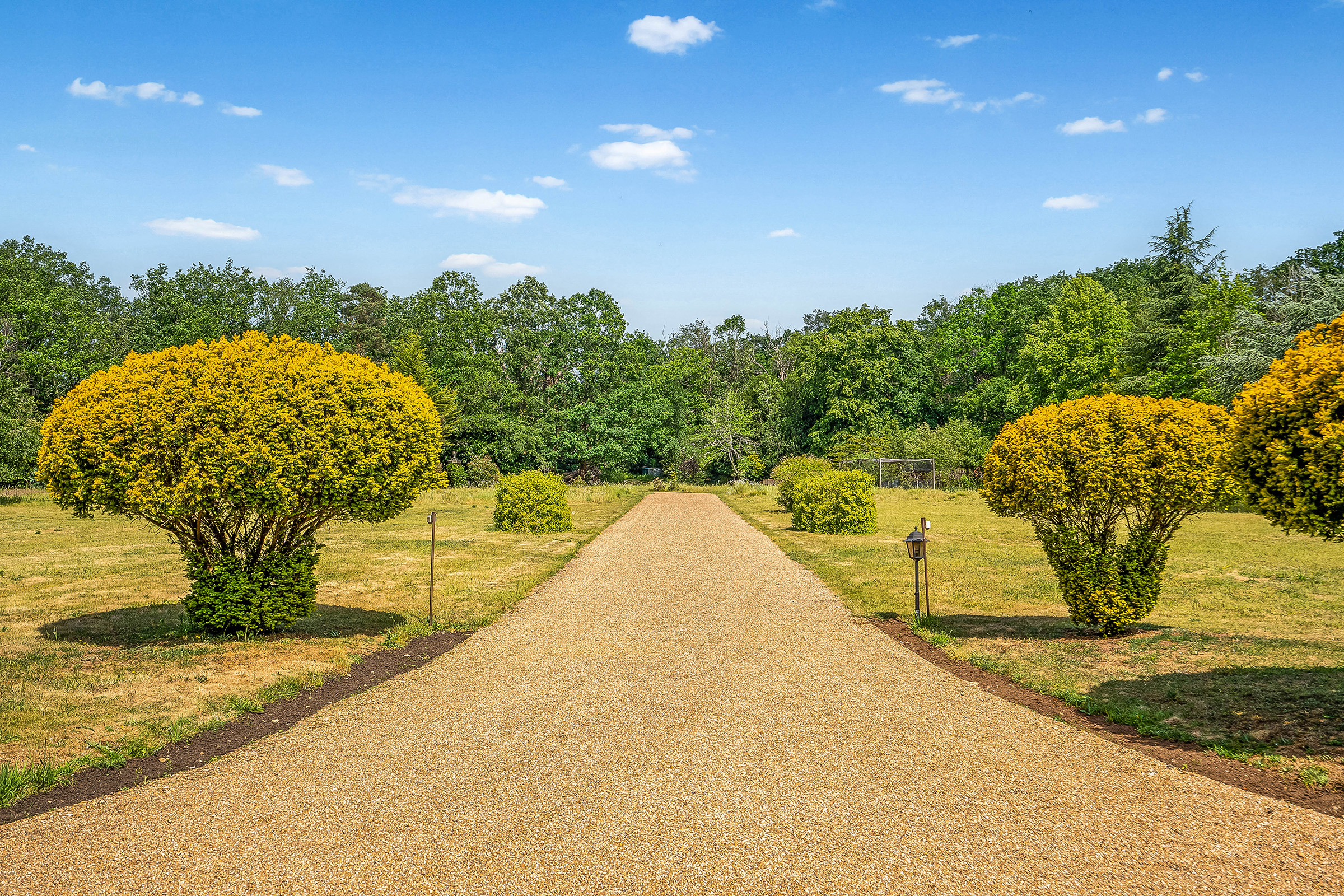 Burwood Park, Walton on Thames, Surrey - 物件實景
