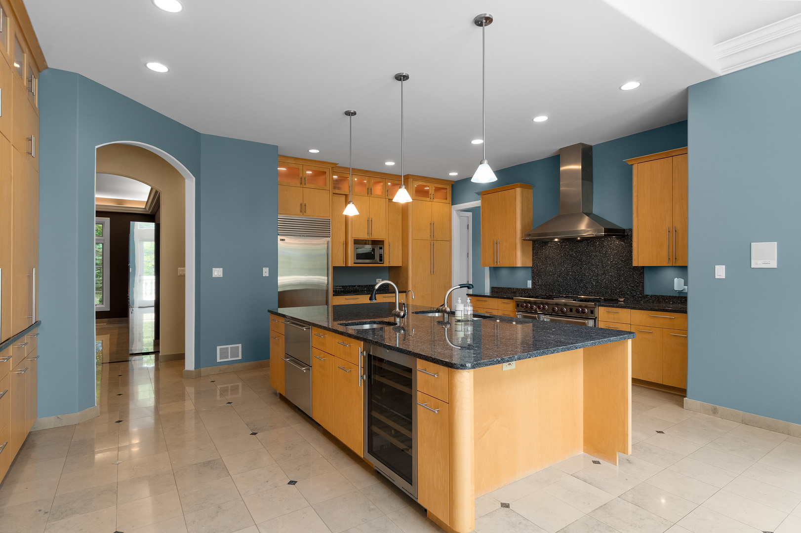 Oswego, Illinois, 60543, United States, 5 Bedrooms Bedrooms, ,7 BathroomsBathrooms,Residential,For Sale,2005370