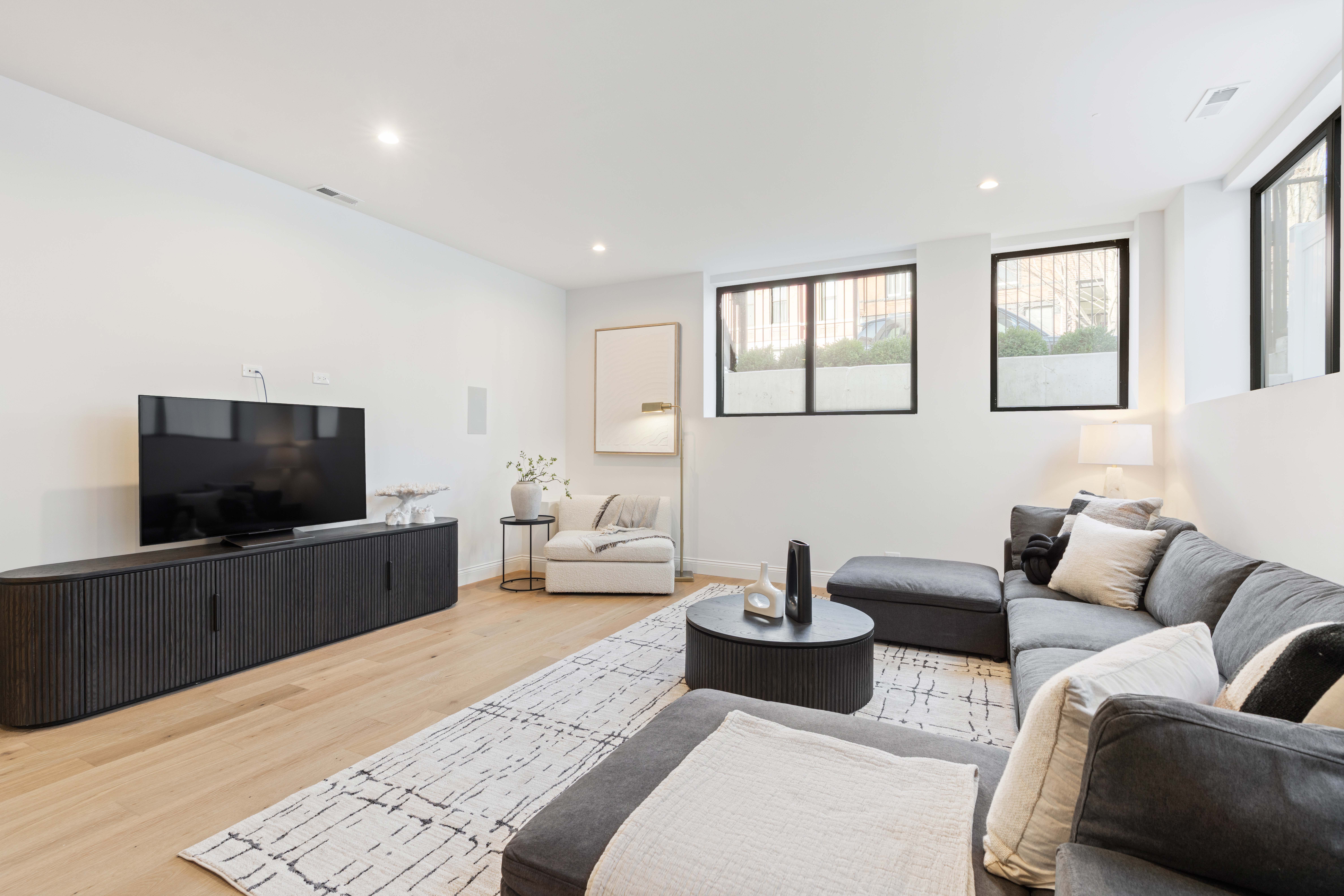  Seamless Blend of Modern Luxury and Timeless Architectural Detail - 物件實景