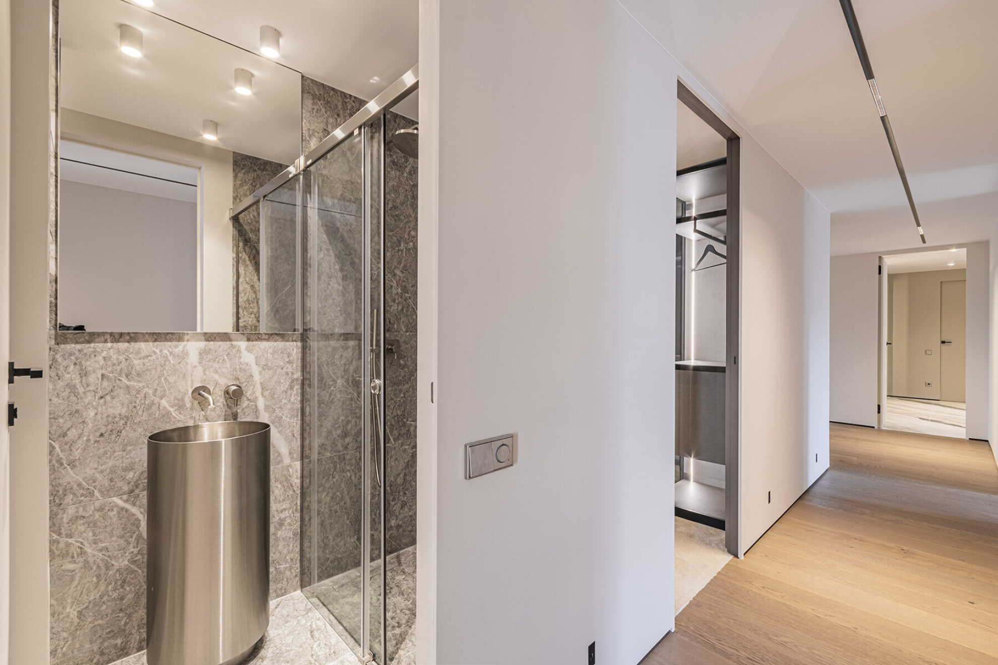  Luxurious Six-Bedroom Apartment in Exclusive Pedralbes Building - 物件實景