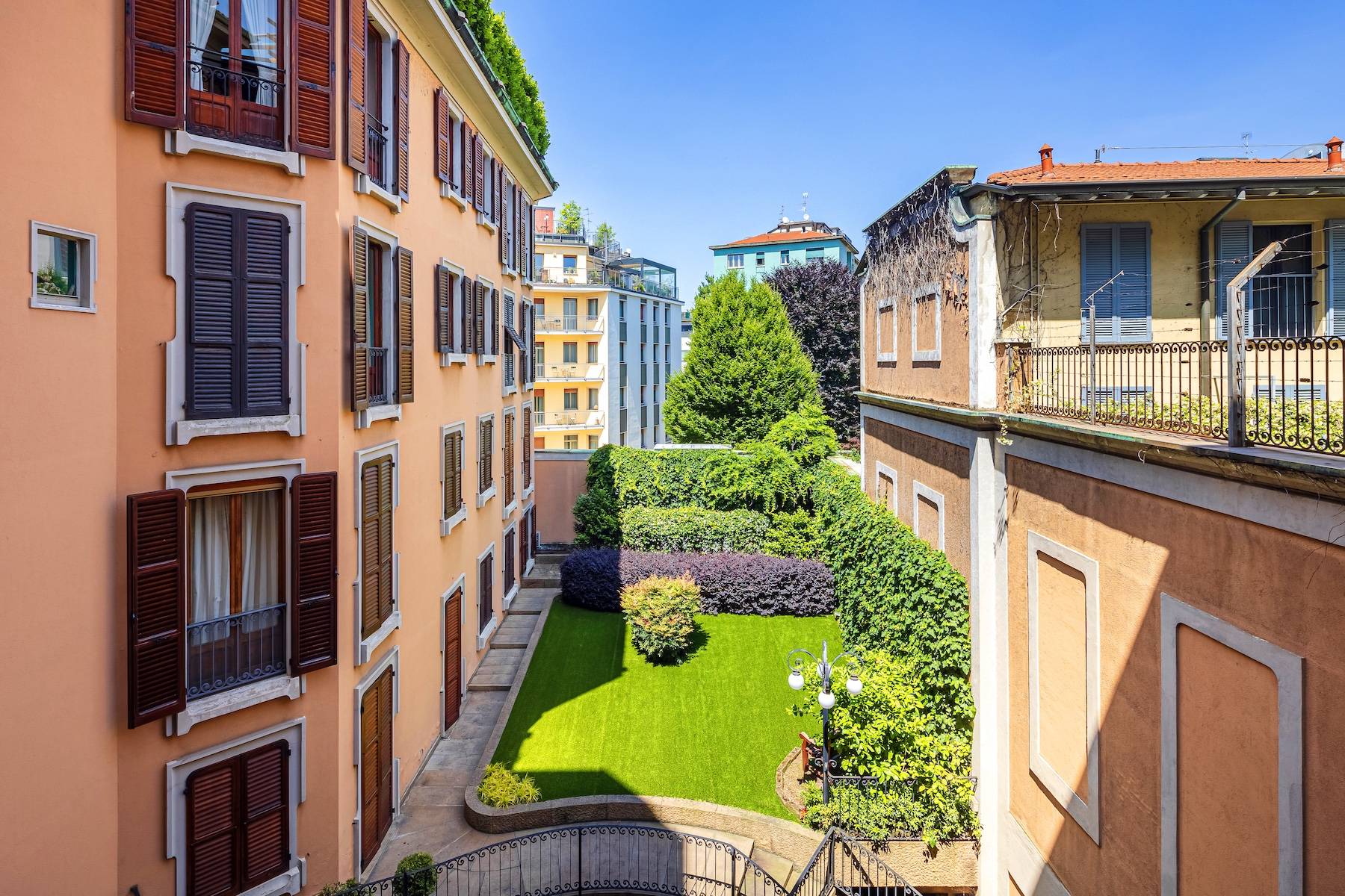 A residence of timeless elegance and rare beauty 