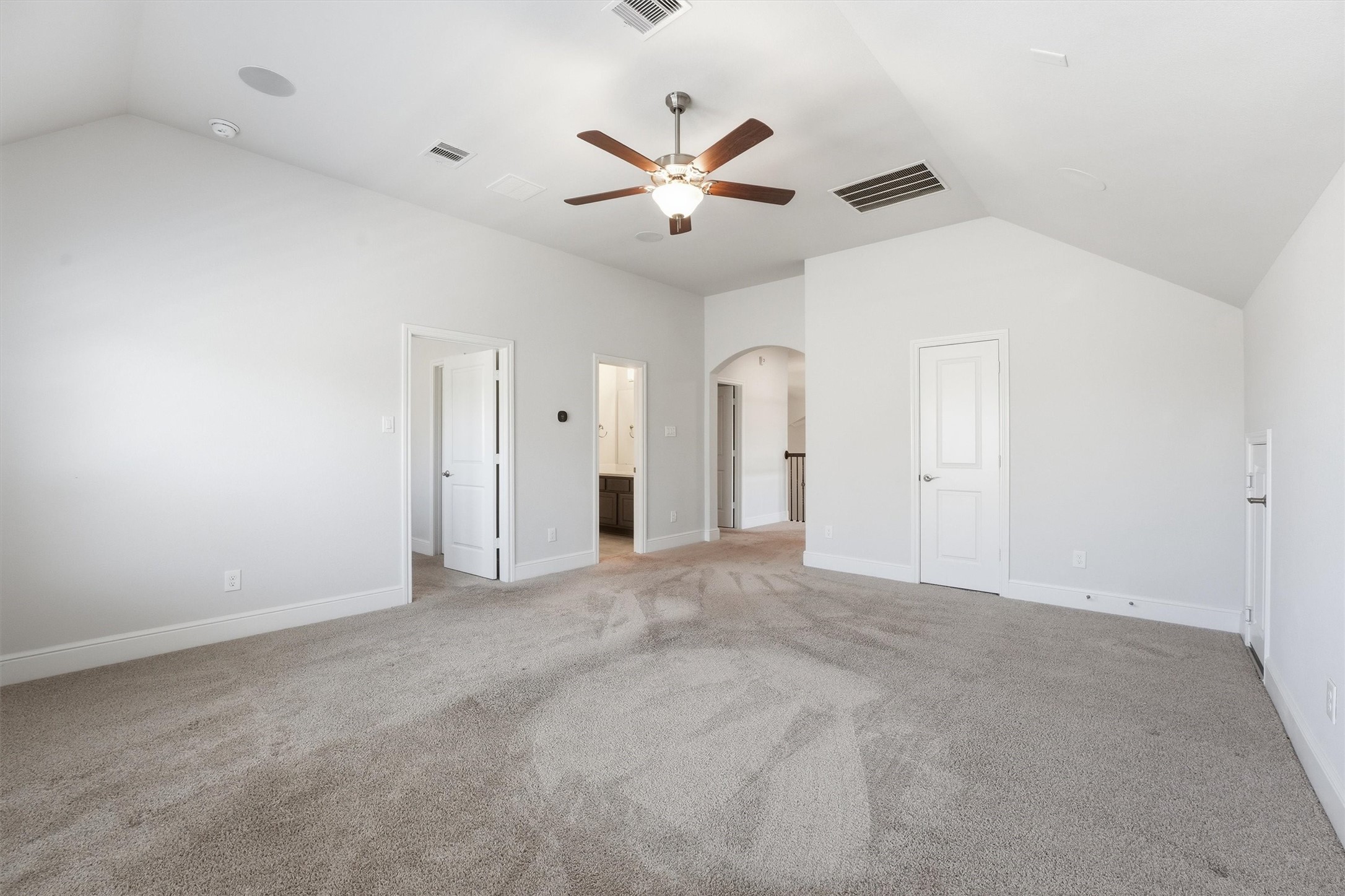  18011 Zagranski Cedar - 物件實景