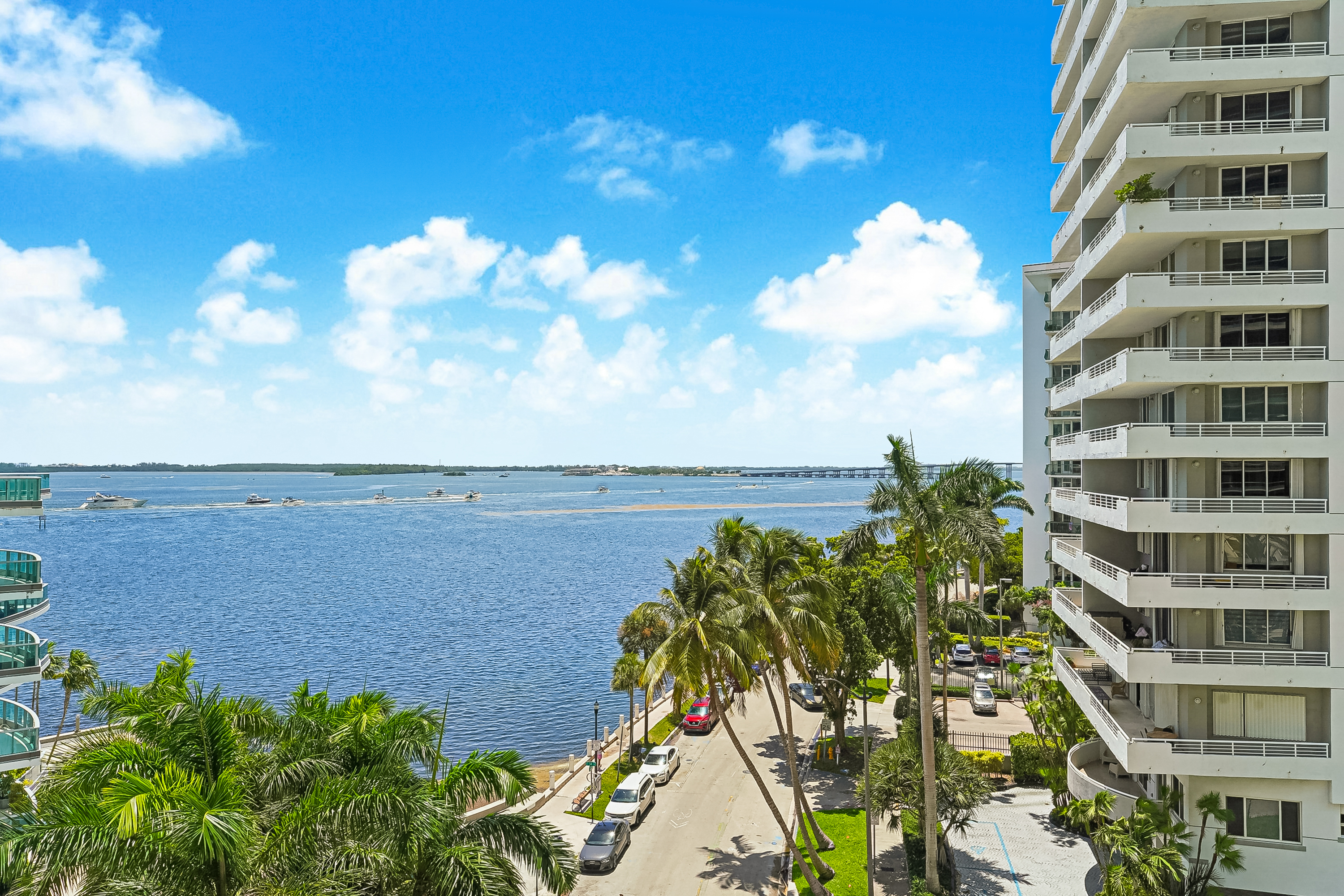  1331 Brickell Bay Dr, Miami, FL, 33131 - 物件實景