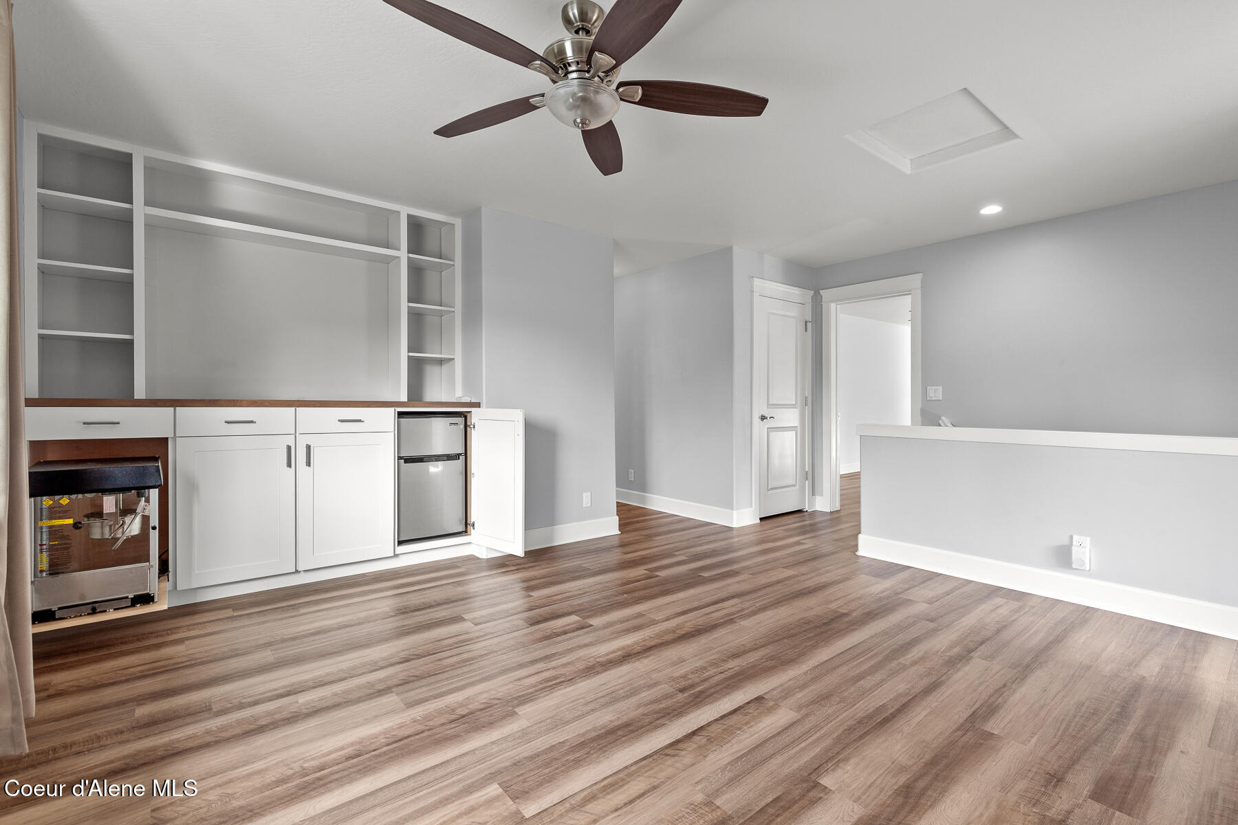 Coeur d'Alene, Idaho, 83814, United States, 3 Bedrooms Bedrooms, ,4 BathroomsBathrooms,Residential,For Sale,1976141