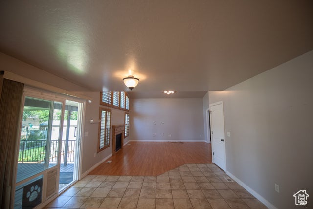 Hooper, Utah, 84315, United States, 4 Bedrooms Bedrooms, ,3 BathroomsBathrooms,Residential,For Sale,1904252