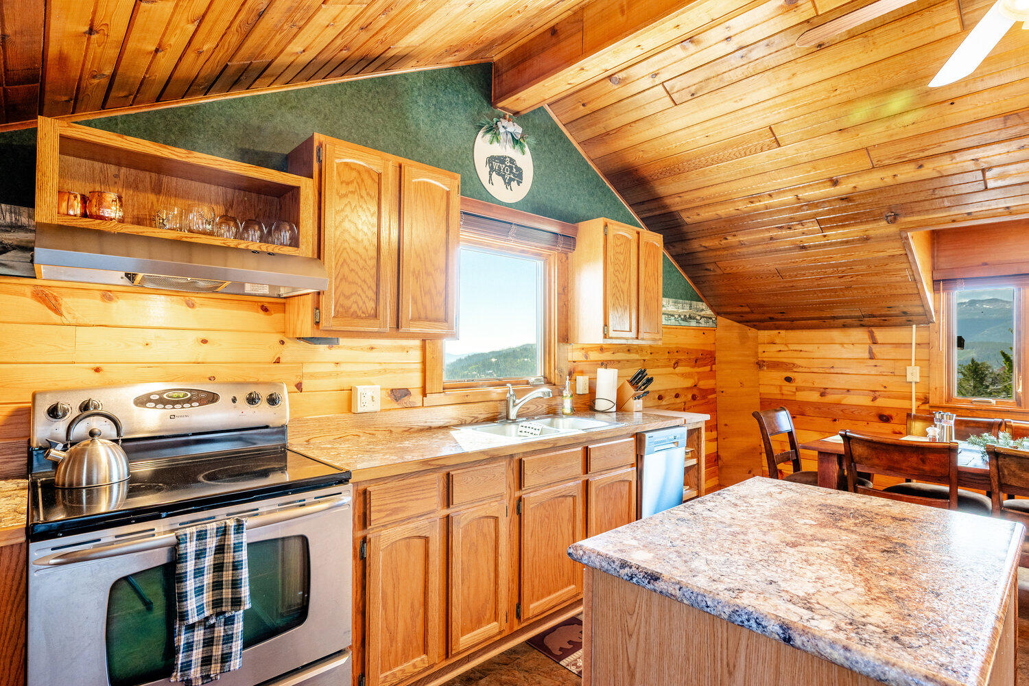 Sheridan, Wyoming, 82801, United States, 3 Bedrooms Bedrooms, ,2 BathroomsBathrooms,Residential,For Sale,1890581