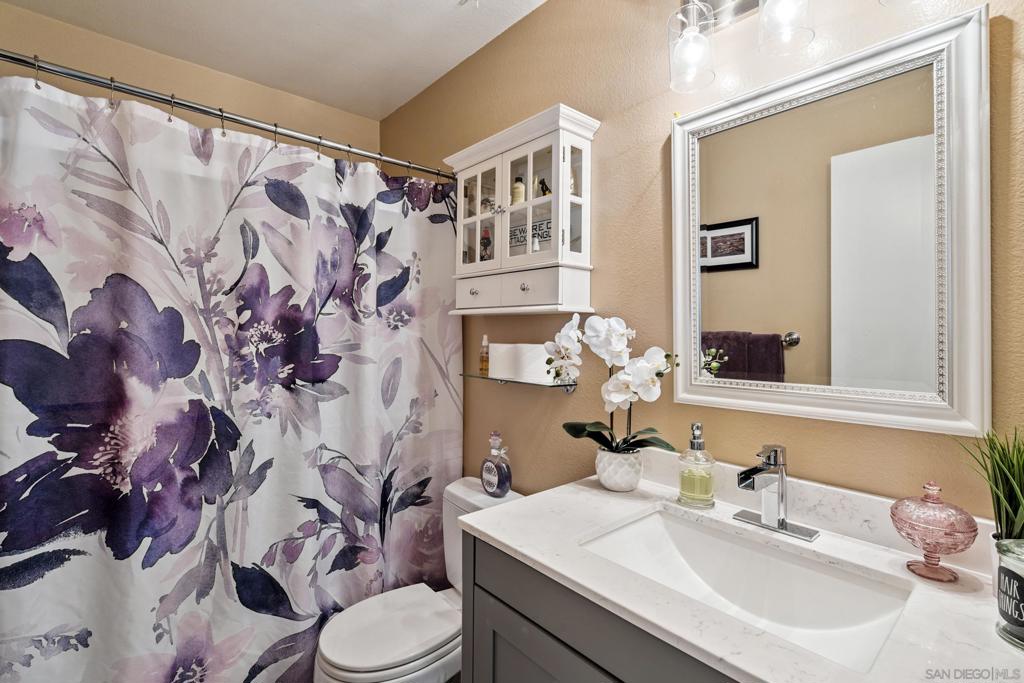 San Diego, California, 92122, United States, 2 Bedrooms Bedrooms, ,2 BathroomsBathrooms,Residential,For Sale,2002525