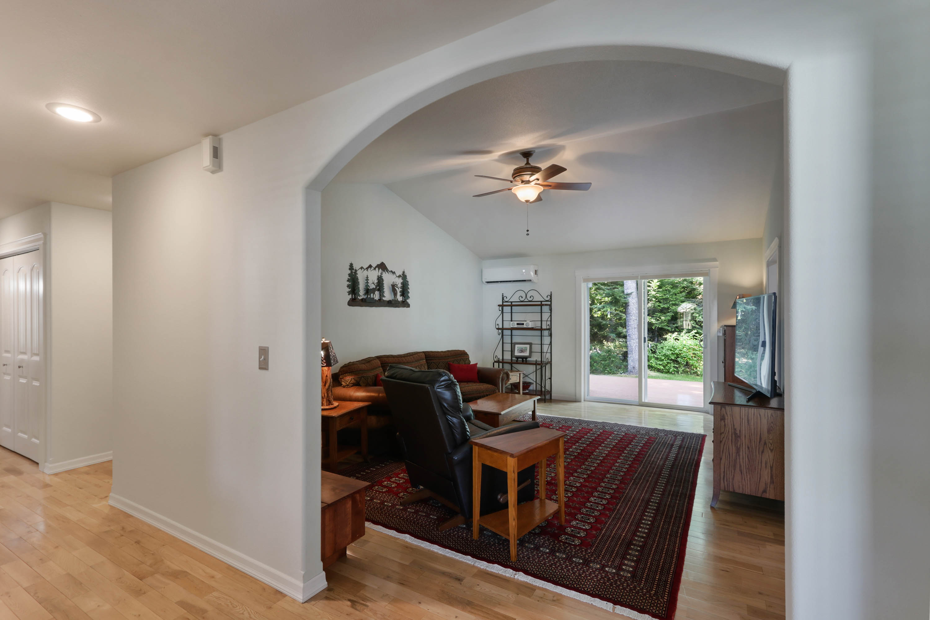 Sandpoint, Idaho, 83864, United States, 3 Bedrooms Bedrooms, ,2 BathroomsBathrooms,Residential,For Sale,1975029