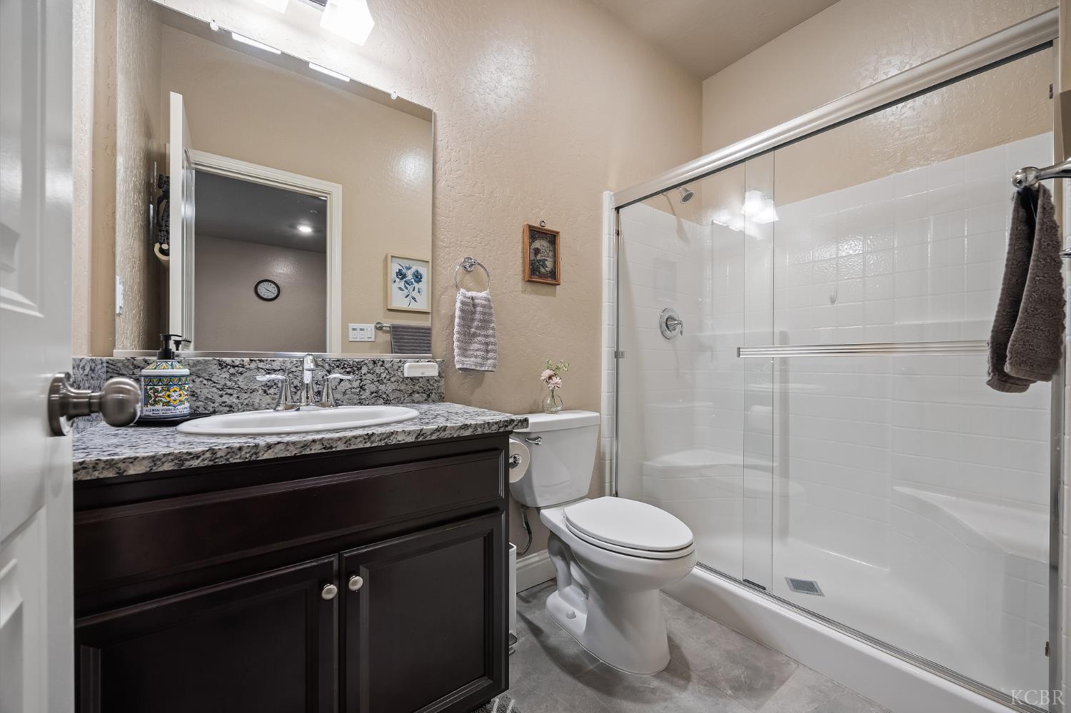 Visalia, California, 93292, United States, 3 Bedrooms Bedrooms, ,3 BathroomsBathrooms,Residential,For Sale,2007773