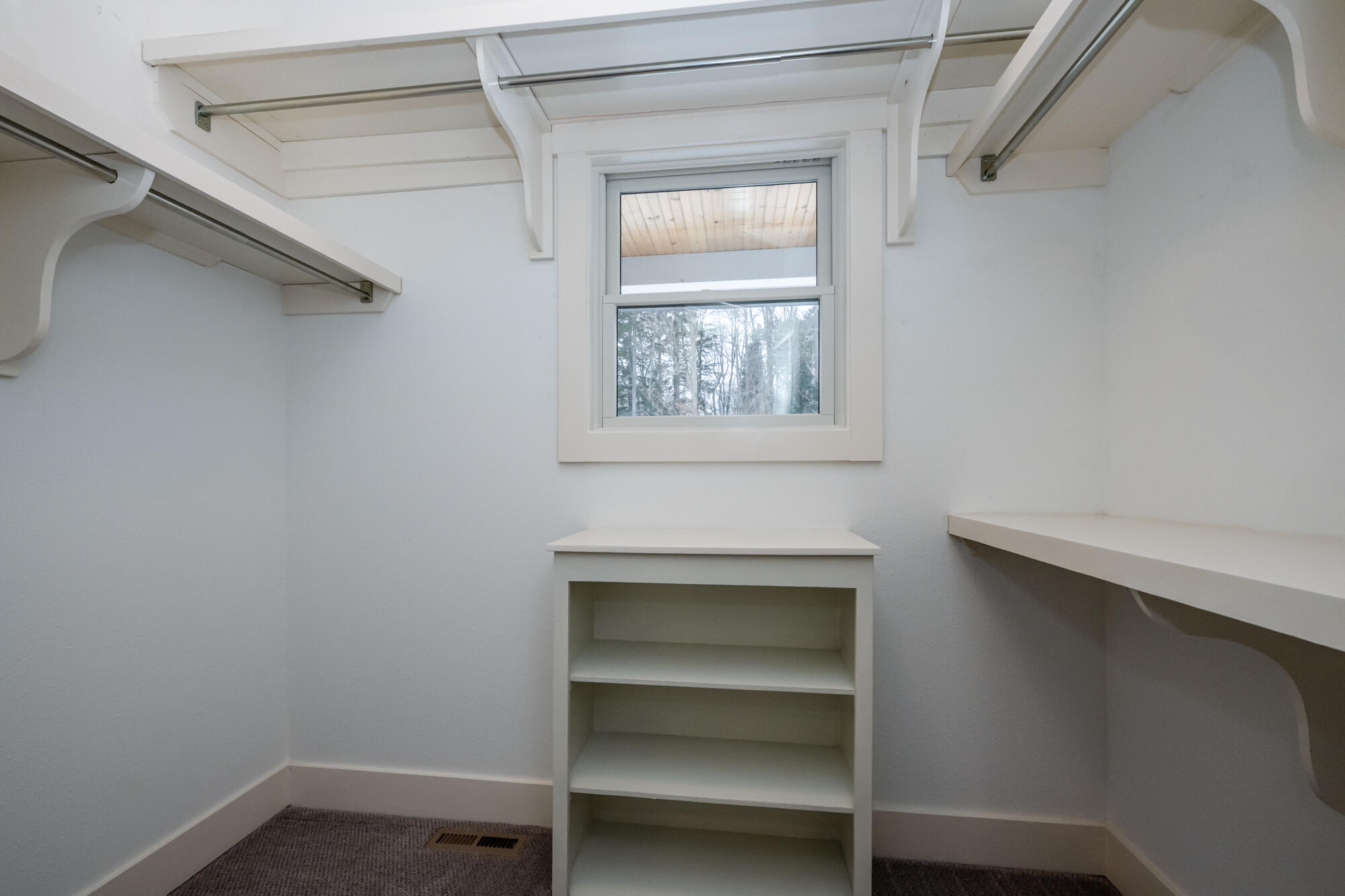 Berrien Springs, Michigan, 49103, United States, 4 Bedrooms Bedrooms, ,4 BathroomsBathrooms,Residential,For Sale,2005199