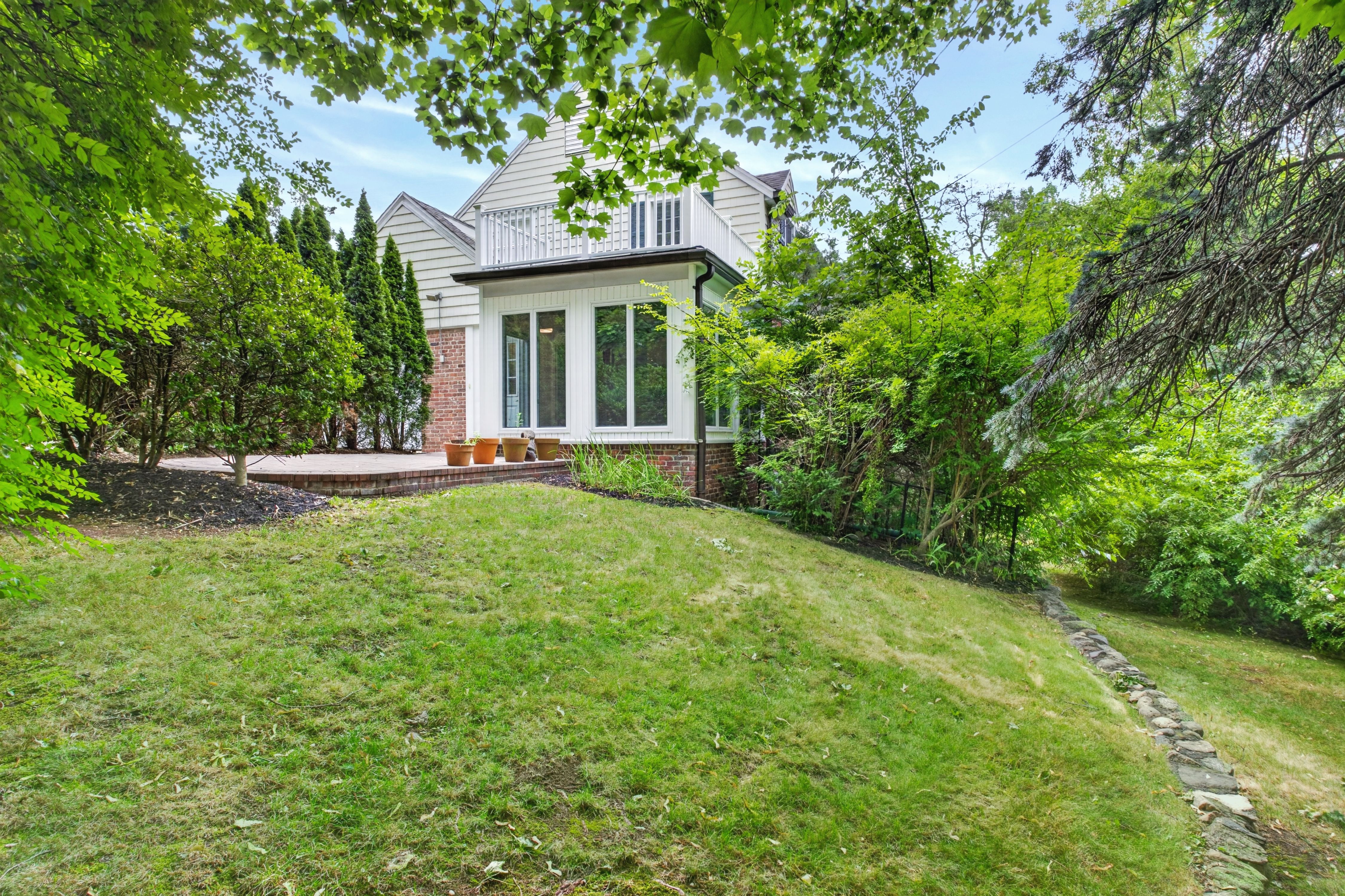  10 Ridge Drive, Port Washington, NY 11050 - 物件實景