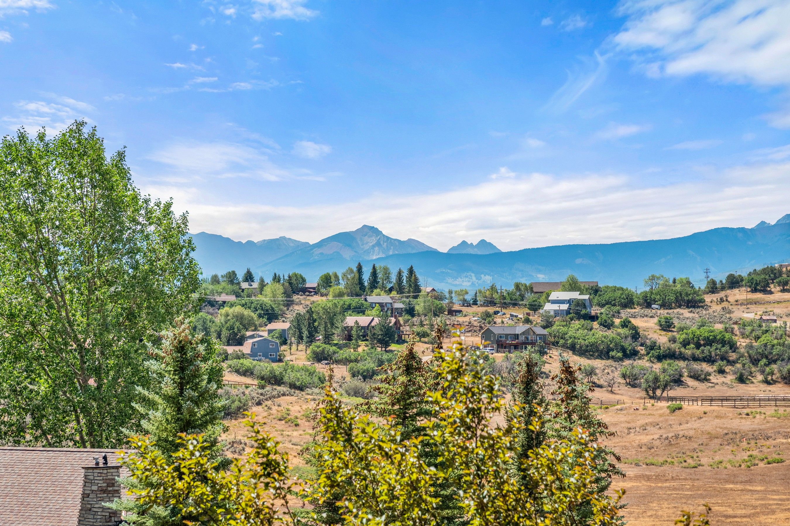 Rural Privacy. Mountain Views. Minutes From It All. - 物件實景