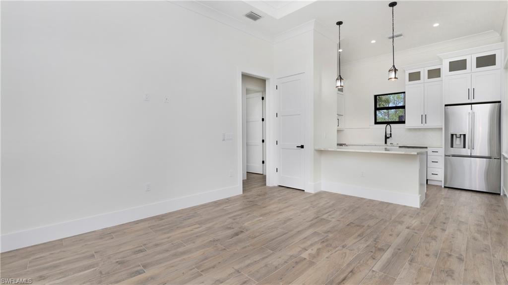 Naples, Florida, 34117, United States, 6 Bedrooms Bedrooms, ,5 BathroomsBathrooms,Residential,For Sale,1940433