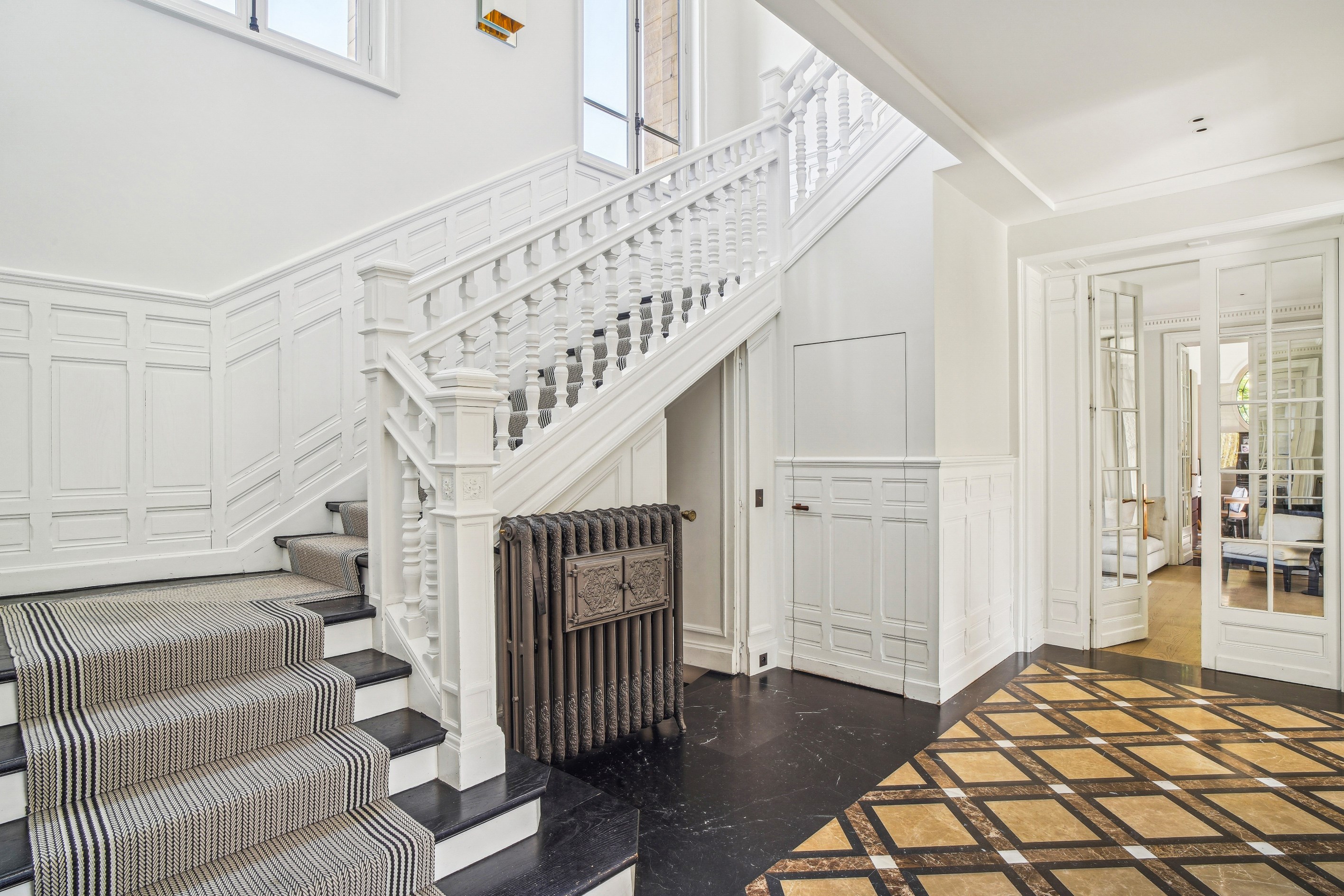  Le Vésinet – Historic Napoleon III Mansion Renovated by International Interior … - 物件實景