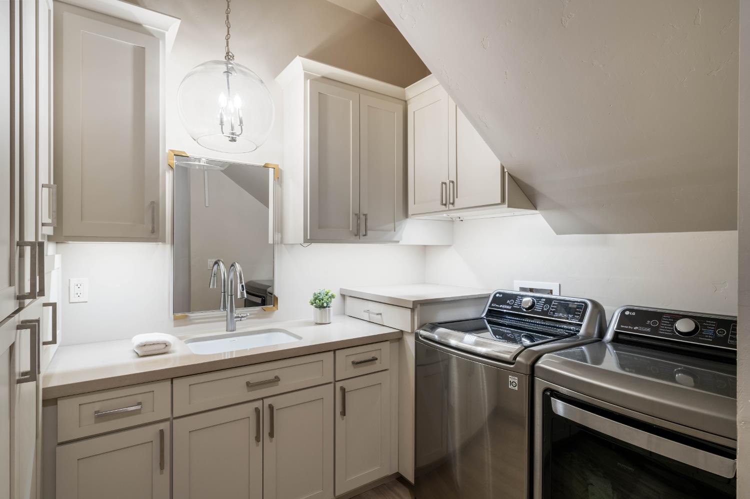 Loomis, California, 95650, United States, 5 Bedrooms Bedrooms, ,6 BathroomsBathrooms,Residential,For Sale,2003238