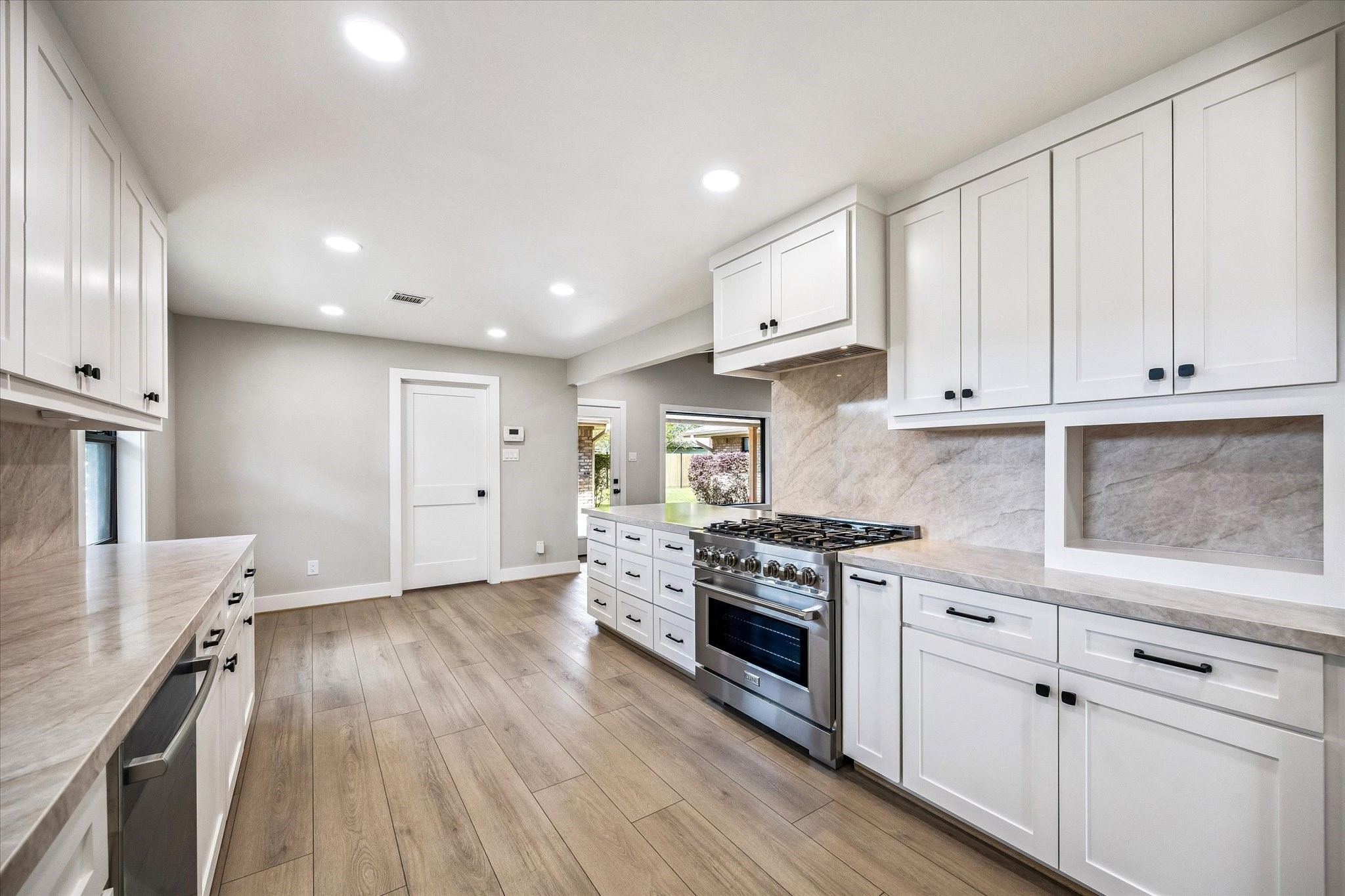  6234 Yarwell Drive - 物件實景