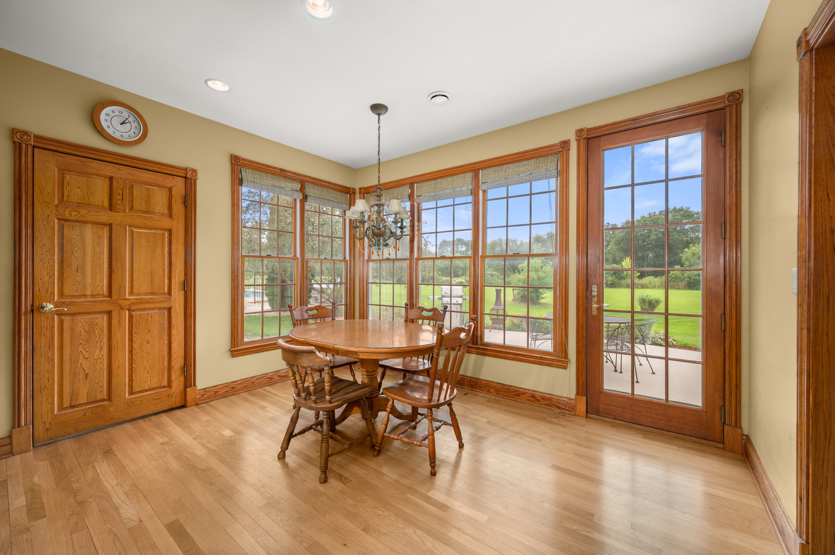 Sycamore, Illinois, 60178, United States, 5 Bedrooms Bedrooms, ,3 BathroomsBathrooms,Residential,For Sale,1904225