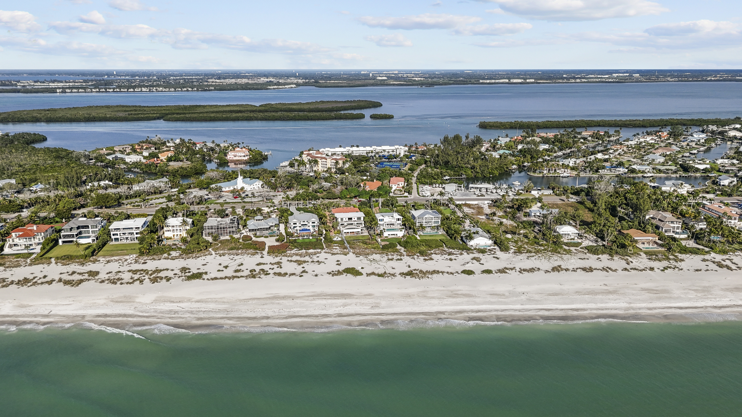 Longboat Key, Florida, 34228, United States, 2 Bedrooms Bedrooms, ,2 BathroomsBathrooms,Residential,For Sale,2036968