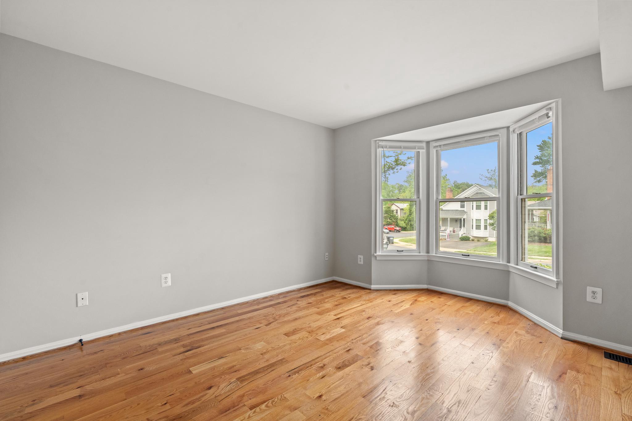  8405 Hollis Lane, Vienna, VA, 22182 - 物件實景