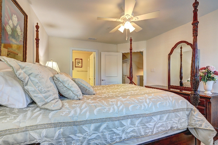 Williamsburg, Virginia, 23188, United States, 2 Bedrooms Bedrooms, ,4 BathroomsBathrooms,Residential,For Sale,1976349